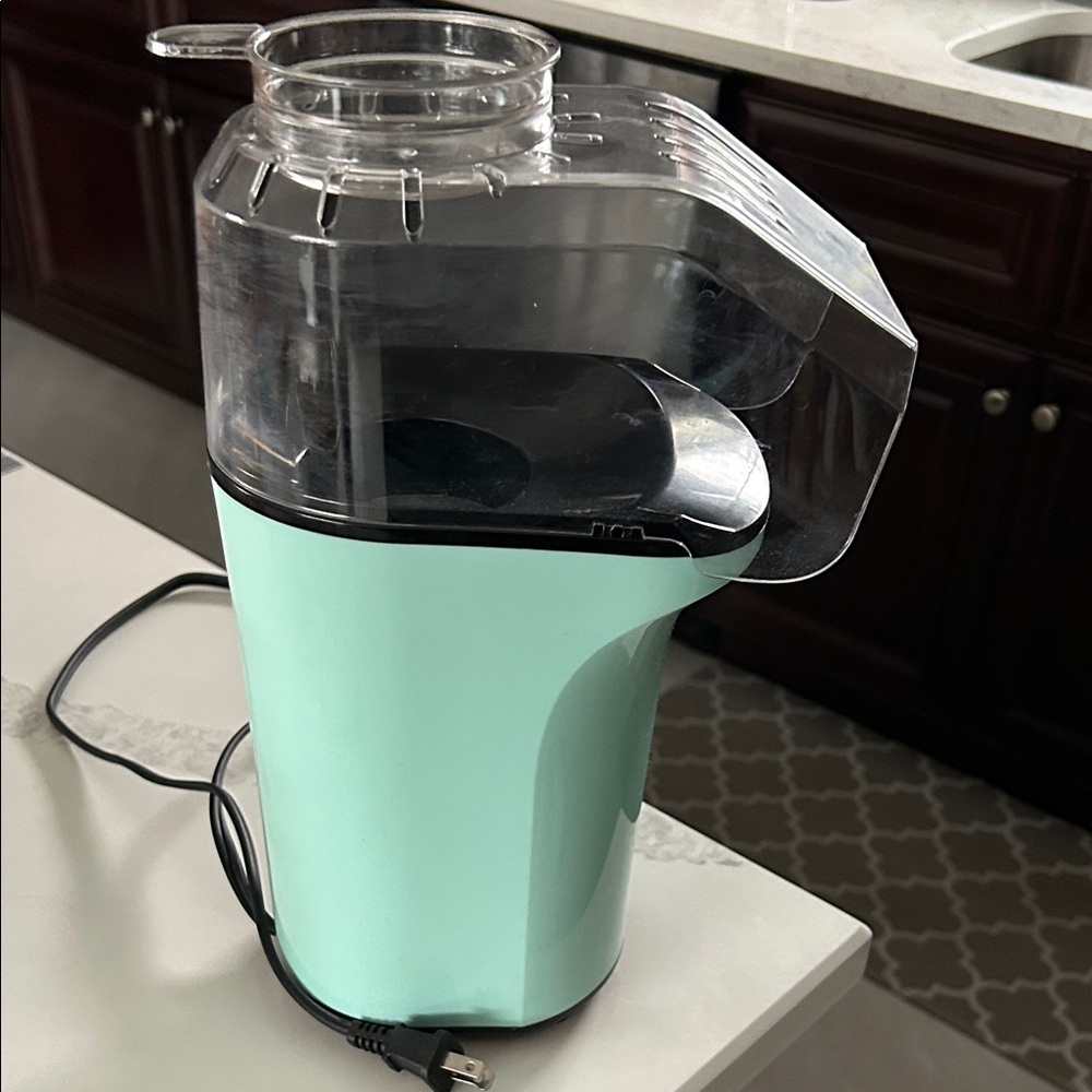 NWOT Electric Popcorn Maker - Mint Green